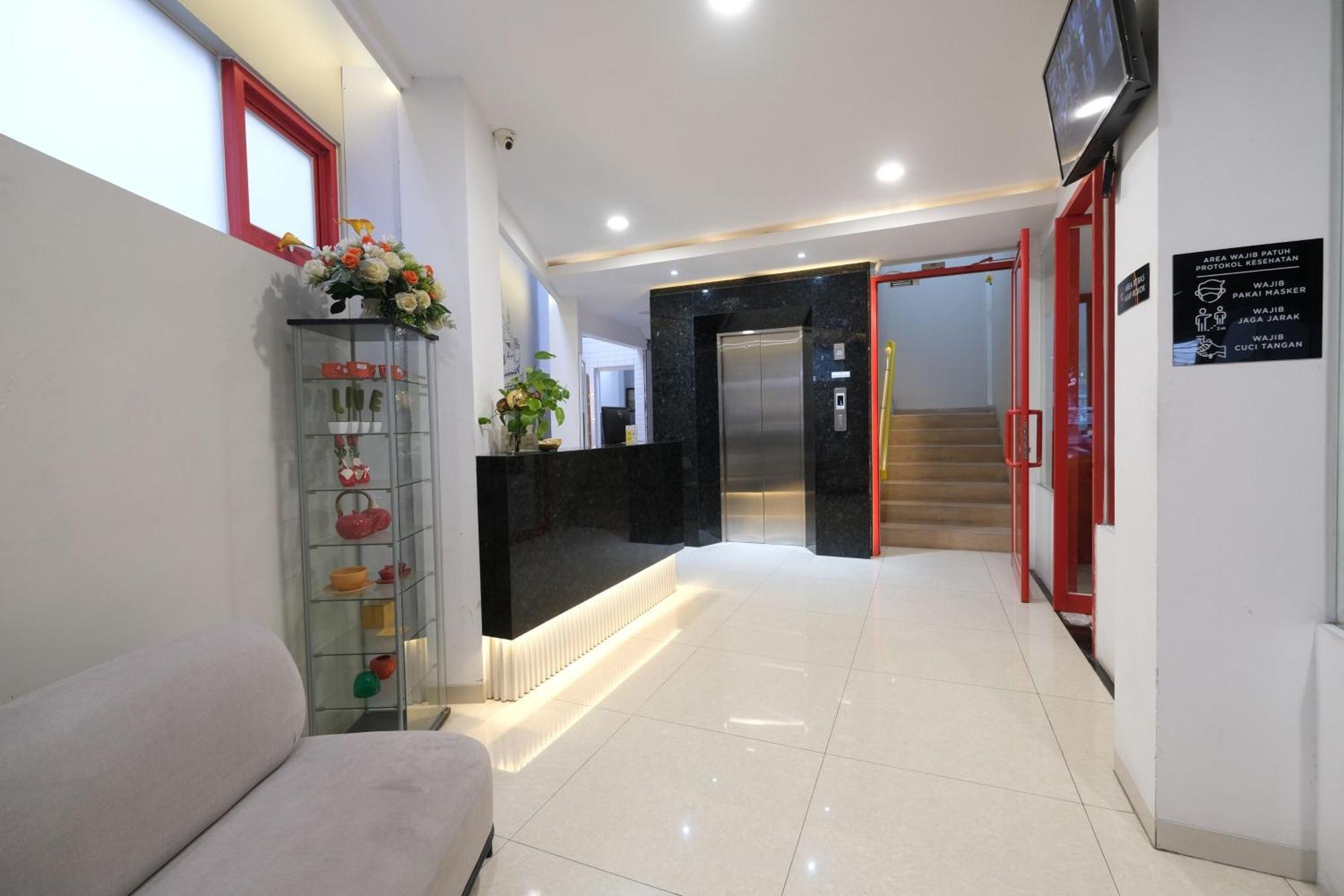 S101 Hotels Семаранг Екстериор снимка