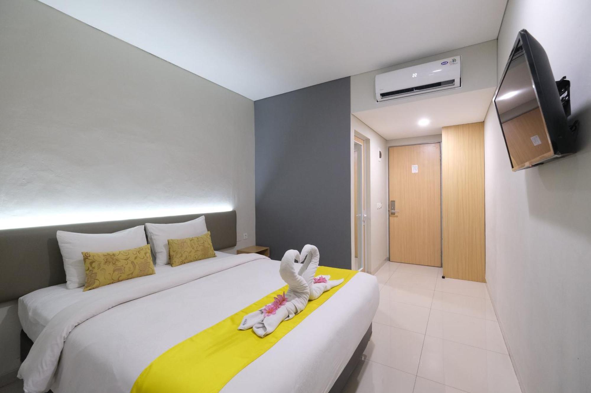 S101 Hotels Семаранг Екстериор снимка