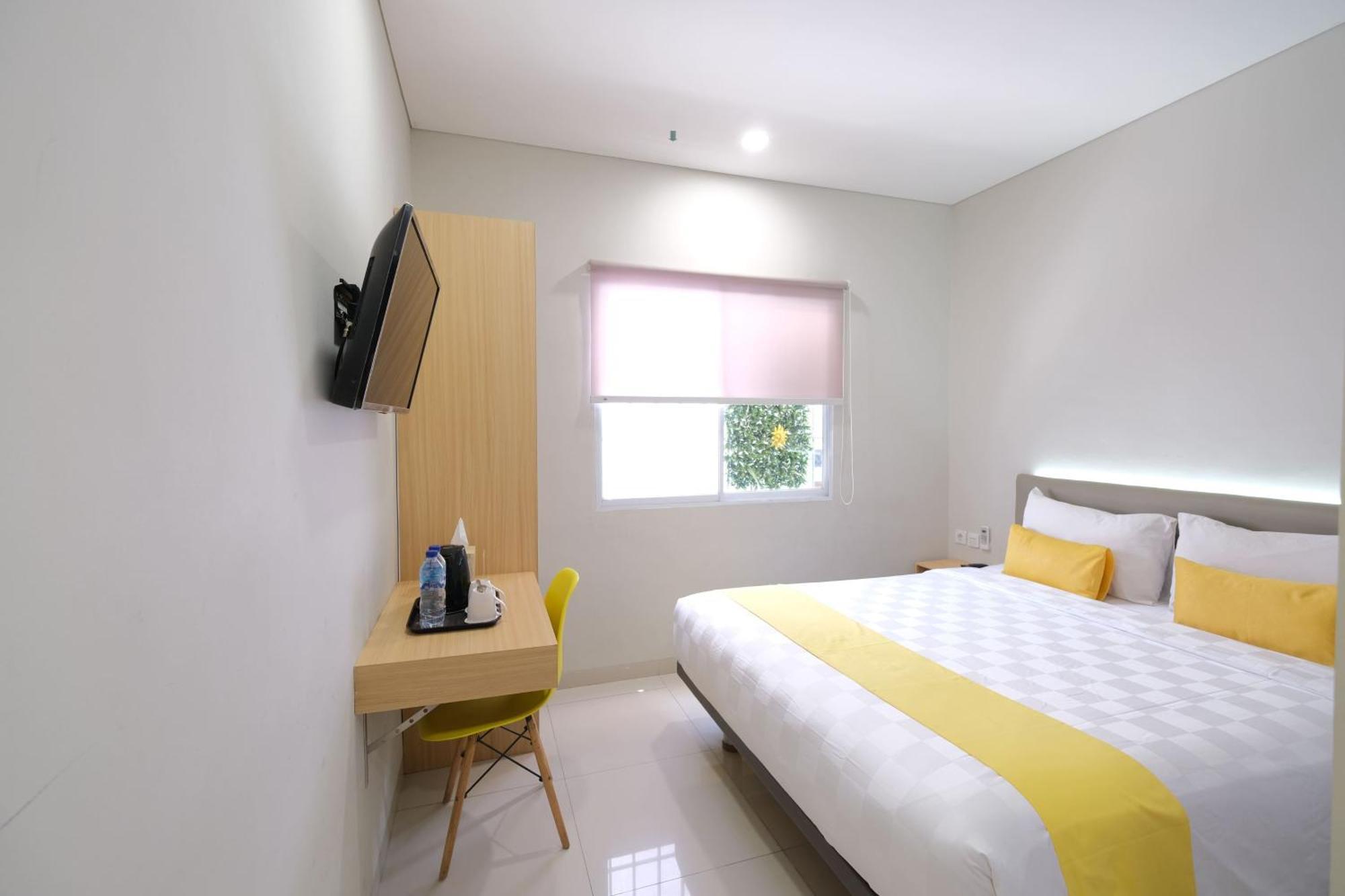 S101 Hotels Семаранг Екстериор снимка