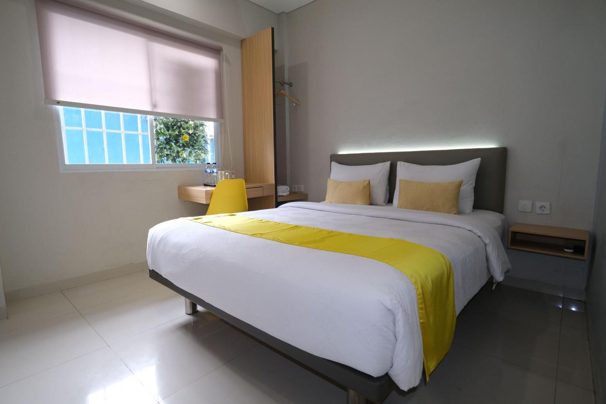 S101 Hotels Семаранг Екстериор снимка